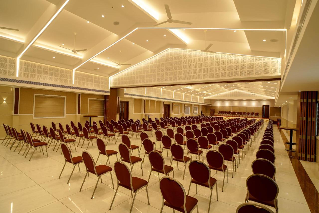 Hotel Heritage Plaza Kottajam Kültér fotó
