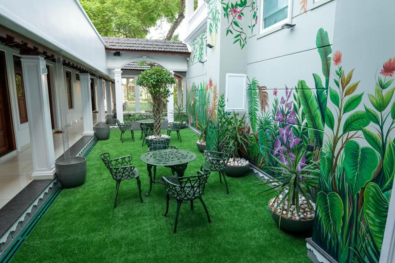Hotel Heritage Plaza Kottajam Kültér fotó
