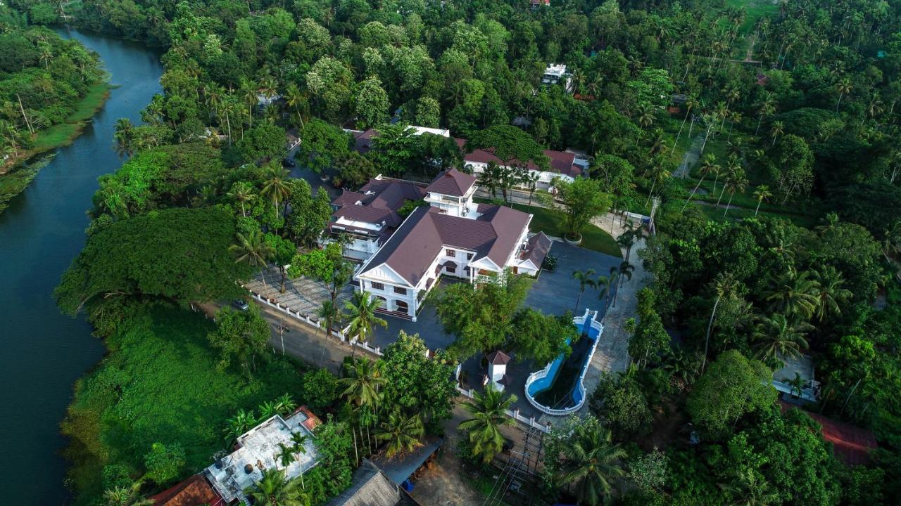 Hotel Heritage Plaza Kottajam Kültér fotó