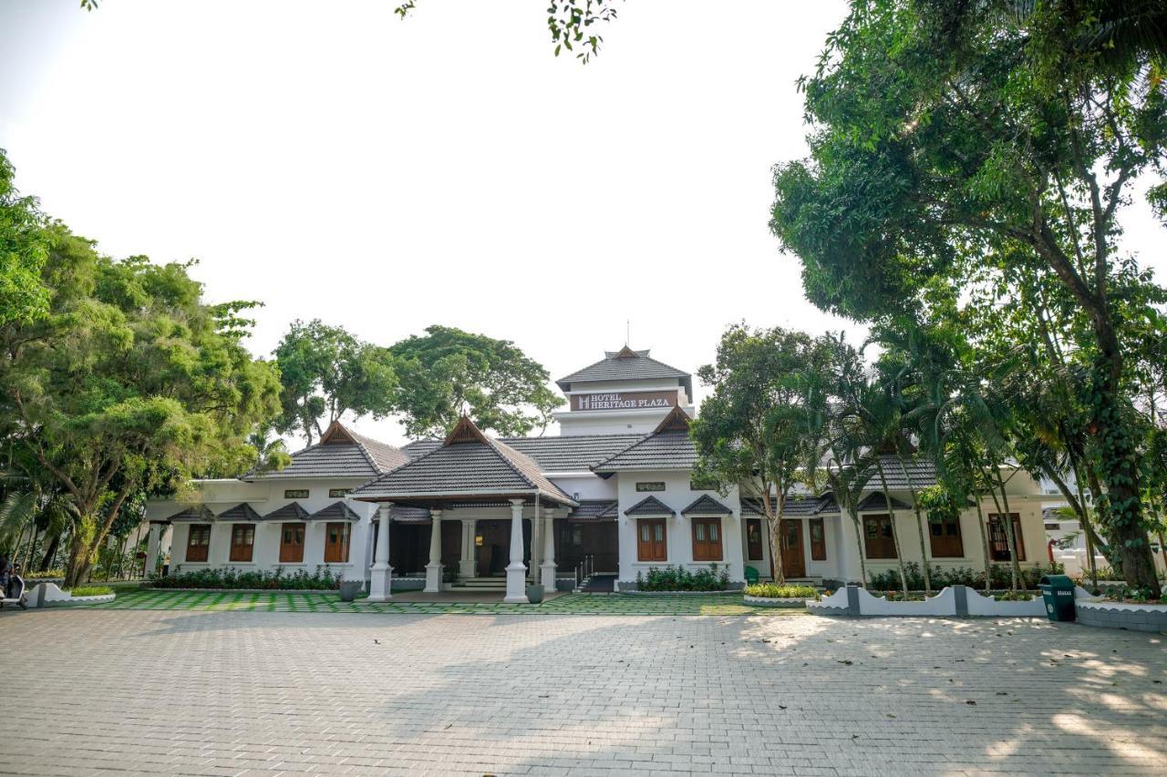 Hotel Heritage Plaza Kottajam Kültér fotó