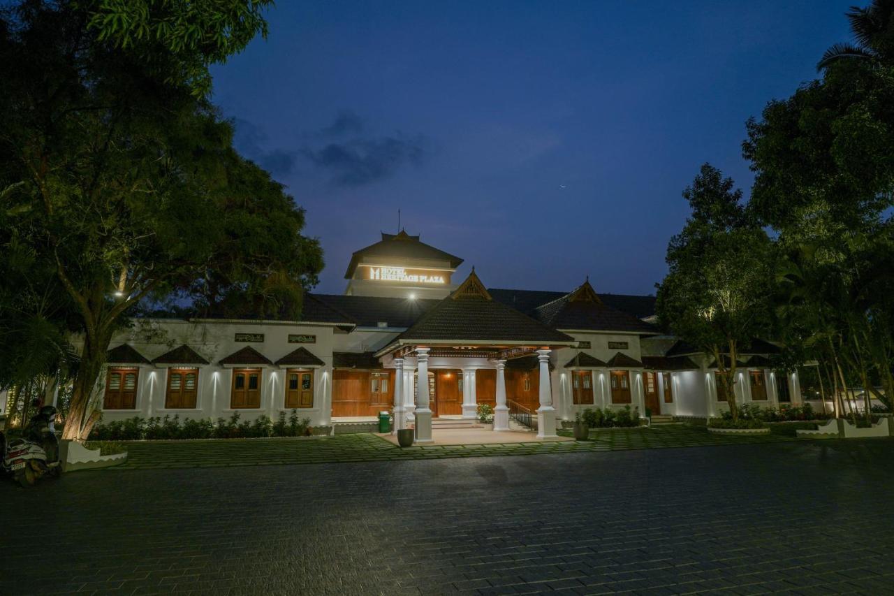 Hotel Heritage Plaza Kottajam Kültér fotó