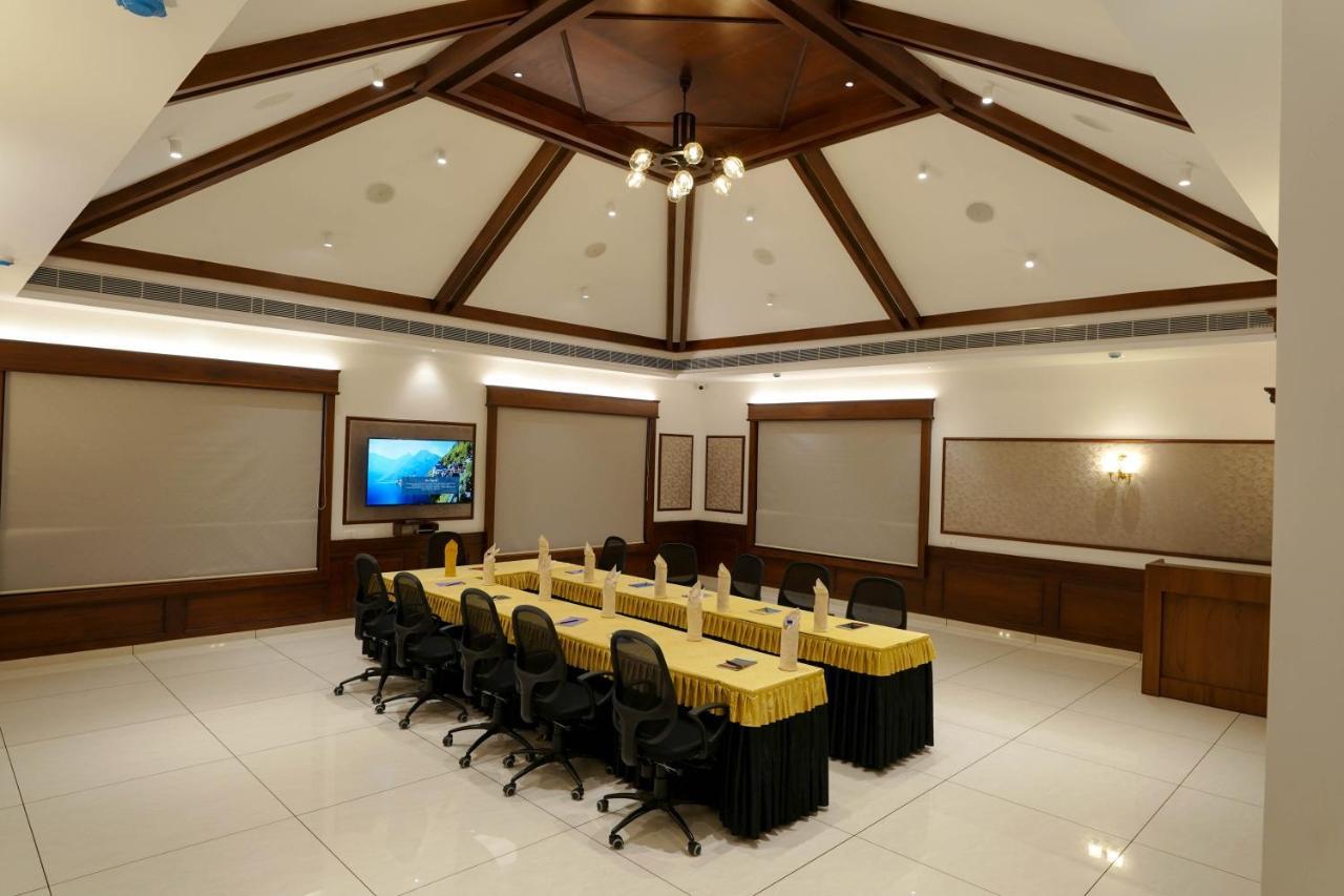 Hotel Heritage Plaza Kottajam Kültér fotó