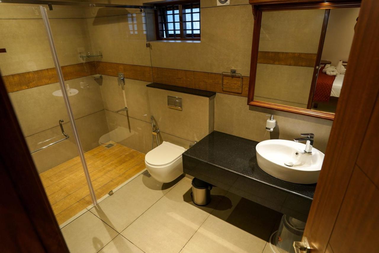 Hotel Heritage Plaza Kottajam Kültér fotó
