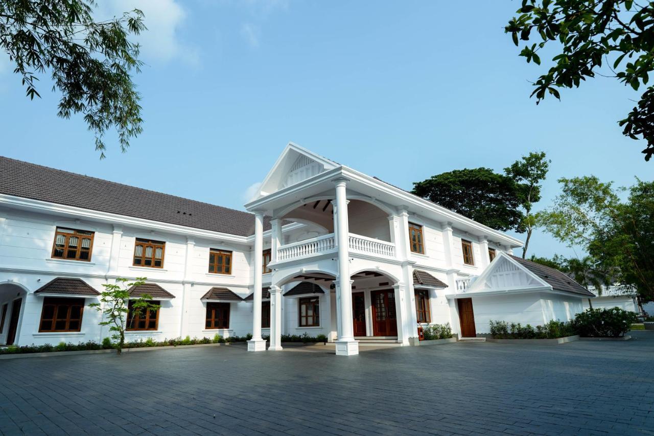 Hotel Heritage Plaza Kottajam Kültér fotó