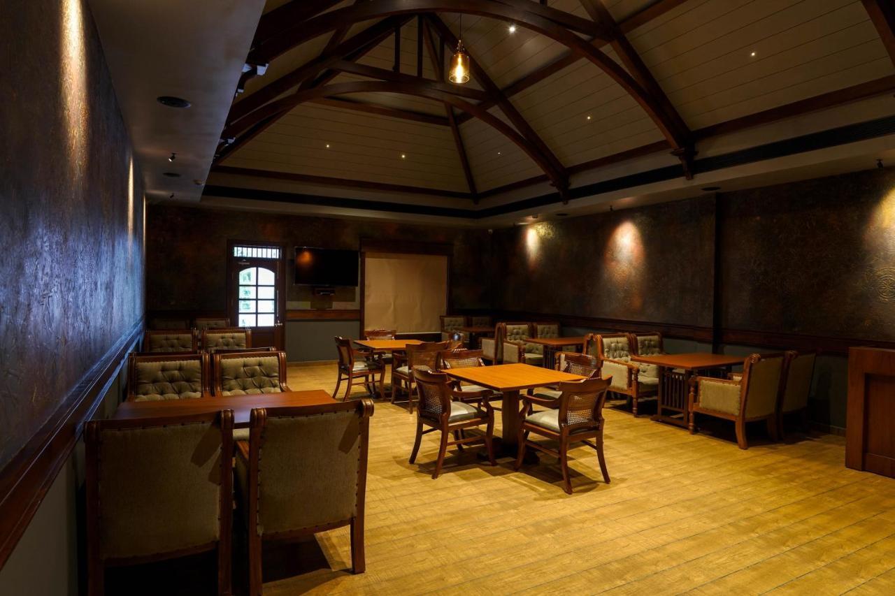 Hotel Heritage Plaza Kottajam Kültér fotó