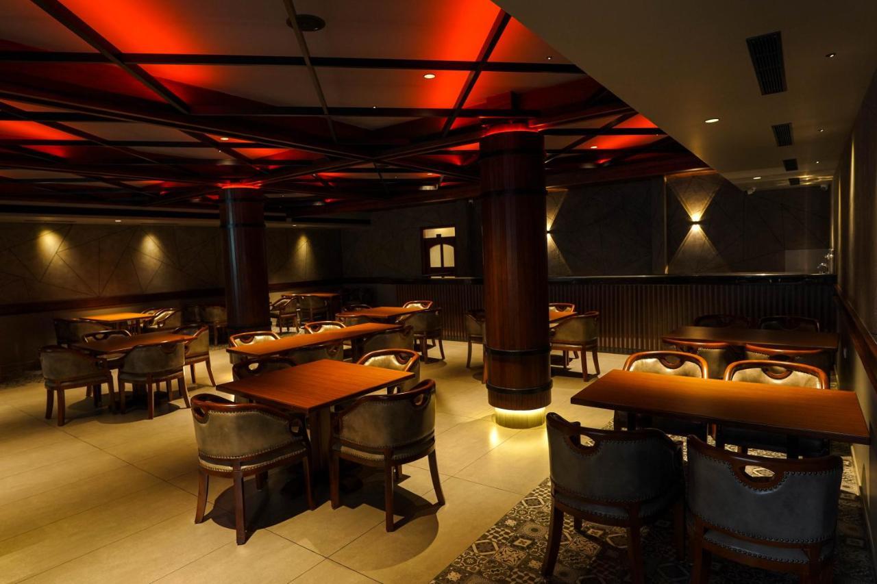 Hotel Heritage Plaza Kottajam Kültér fotó