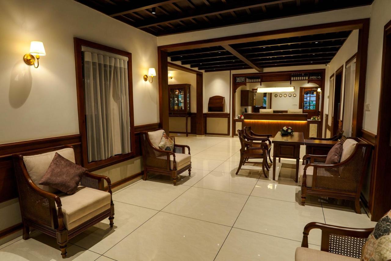 Hotel Heritage Plaza Kottajam Kültér fotó