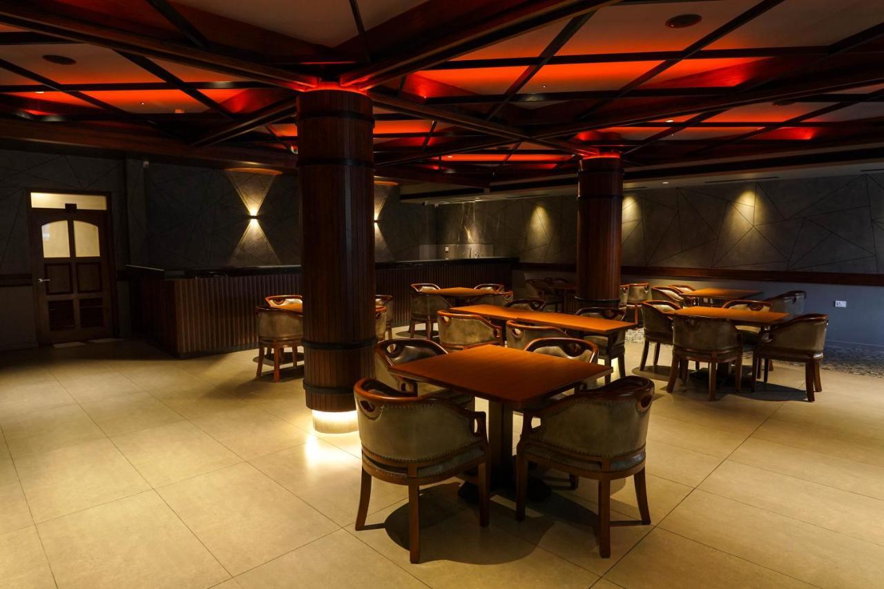 Hotel Heritage Plaza Kottajam Kültér fotó